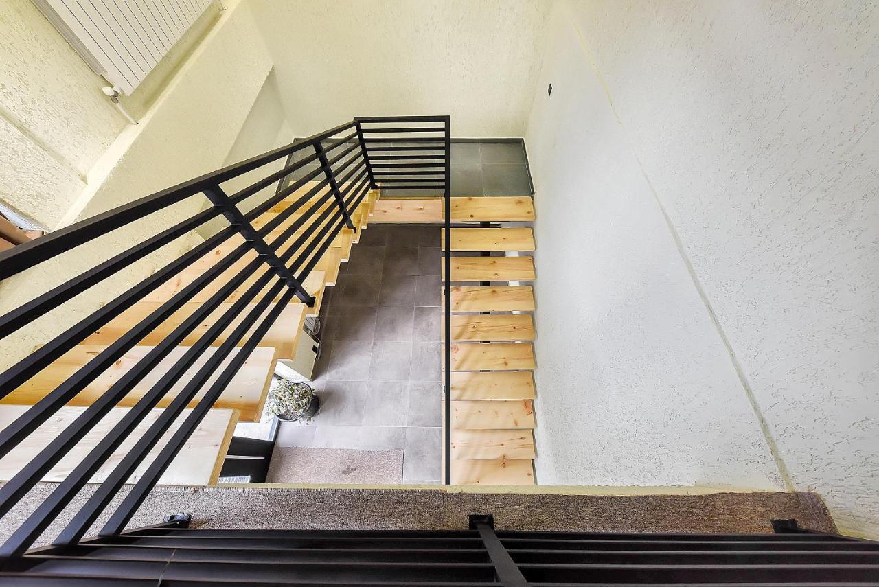 Lalo Hotel אבסטומני מראה חיצוני תמונה